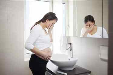 آیا معده درد در بارداری طبیعی است؟