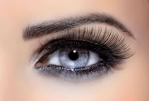 اگر مژه‌هایتان کوتاه است این مقاله برای شماست/آرایش وزیبایی