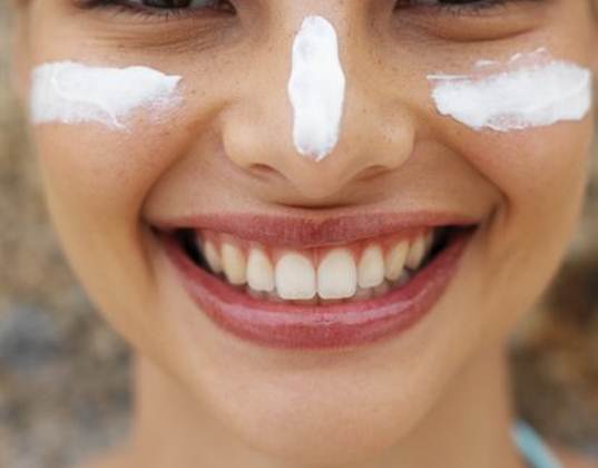 مراقبت از پوست ، فراتر از کرم‌های ضد آفتاب/آرایش وزیبایی